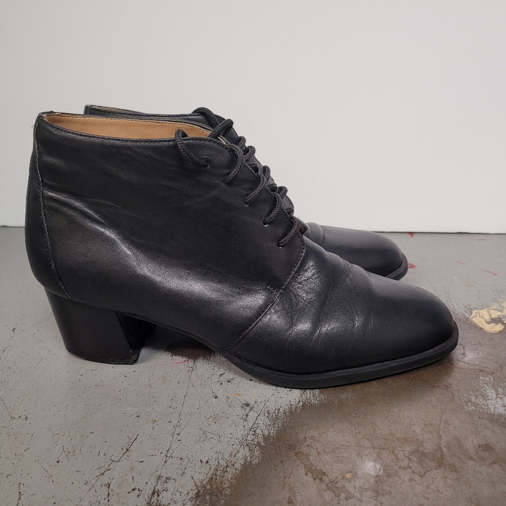 West 31st women's black leather lace up ankle shoe boot size US 7.5 M